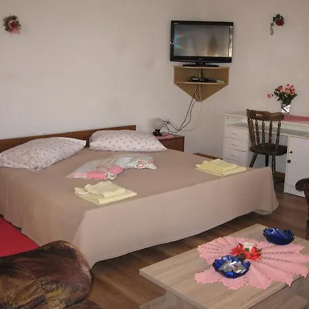 Apartment Adelita *