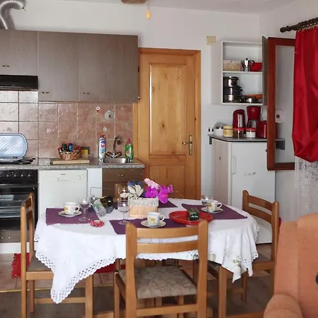 Adelita Apartment *